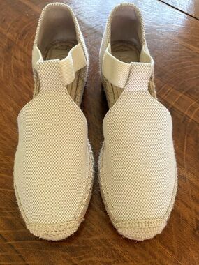 Tory Burch sz 9m Catalina Sandals Espadrille Slip On Wedge Heels Beige